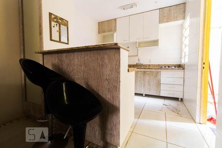 Cozinha de apartamento para alugar com 3 quartos, 90m² em Partenon, Porto Alegre