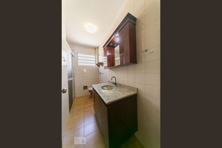 Banheiro de apartamento à venda com 2 quartos, 68m² em Jardim Paulicéia, Campinas