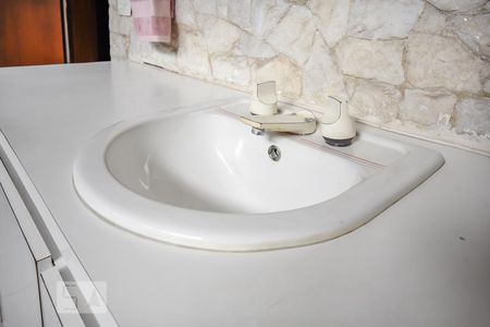 Casa para alugar com 700m², 4 quartos e 3 vagas Casa para alugar com 700m², 4 quartos e 3 vagasBanheiro da Suíte 1