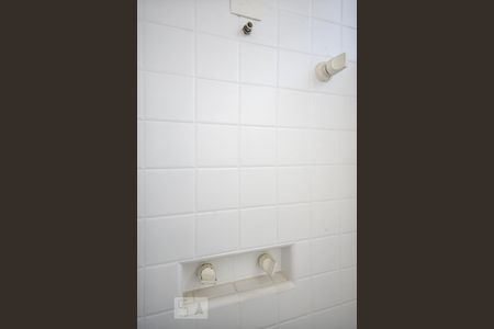 Casa para alugar com 700m², 4 quartos e 3 vagas Casa para alugar com 700m², 4 quartos e 3 vagasBanheiro da Suite 2