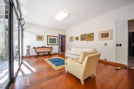 Sala de casa para alugar com 4 quartos, 500m² em Vila Morumbi, São Paulo