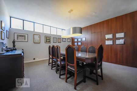 Casa para alugar com 700m², 4 quartos e 3 vagas Casa para alugar com 700m², 4 quartos e 3 vagasSuíte 1