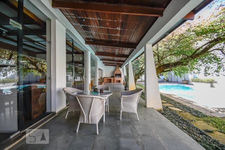 Casa para alugar com 700m², 4 quartos e 3 vagas Casa para alugar com 700m², 4 quartos e 3 vagasÁrea Externa