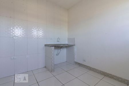 Cozinha de casa para alugar com 1 quarto, 20m² em Vila Ré, São Paulo