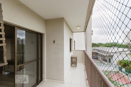 Varanda Sala de apartamento à venda com 4 quartos, 98m² em Curicica, Rio de Janeiro