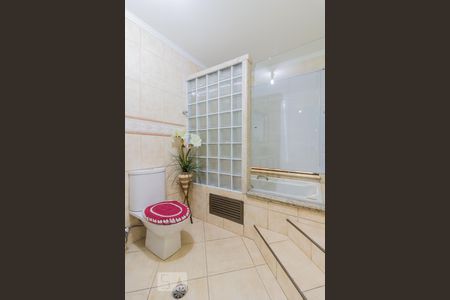 Banheiro da suíte 1 de casa à venda com 2 quartos, 610m² em Vila Rosália, Guarulhos