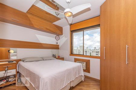 Quarto 1 de apartamento à venda com 2 quartos, 87m² em Passo da Areia, Porto Alegre