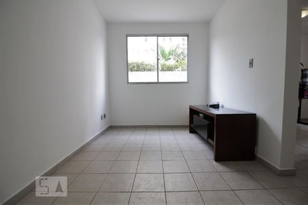 Apartamento à venda com 70m², 2 quartos e sem vagaSala