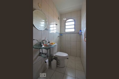 Banheiro de casa à venda com 2 quartos, 150m² em Jardim Monte Kemel, São Paulo