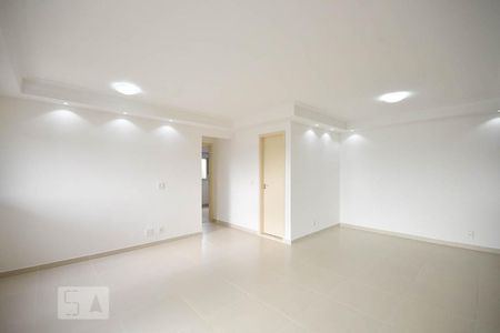 Sala de apartamento para alugar com 2 quartos, 70m² em Ferreira, São Paulo