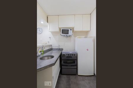 Cozinha de kitnet/studio à venda com 1 quarto, 40m² em Jardim Paulista, São Paulo