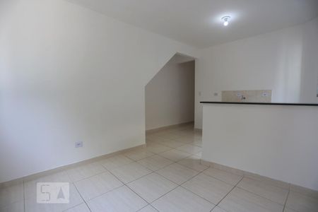 sala  de casa para alugar com 2 quartos, 60m² em Jardim Peri, São Paulo