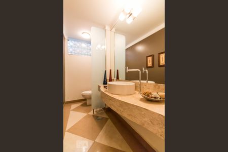 Lavabo de apartamento para alugar com 3 quartos, 190m² em Jardim Paulista, São Paulo