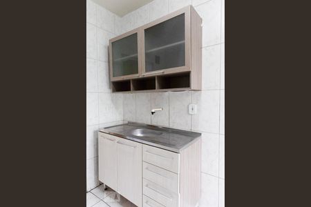 Cozinha de kitnet/studio para alugar com 1 quarto, 35m² em Passo da Areia, Porto Alegre