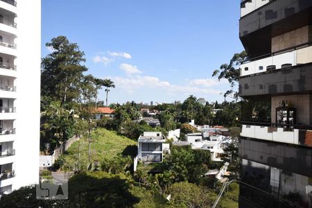 Vista de apartamento à venda com 3 quartos, 270m² em Morumbi, São Paulo