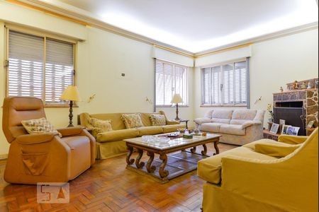 Casa à venda com 280m², 4 quartos e 3 vagassala