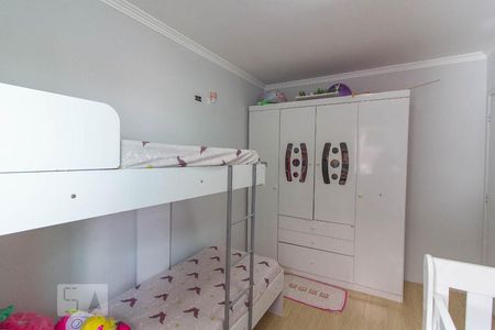 Closet do quarto 2 de casa para alugar com 3 quartos, 109m² em Cajuru, Curitiba