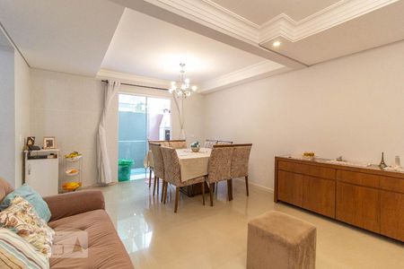 Sala/Sala de jantar de casa para alugar com 3 quartos, 109m² em Cajuru, Curitiba