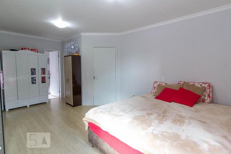 Suite de casa para alugar com 3 quartos, 109m² em Cajuru, Curitiba