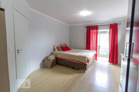 Suite de casa para alugar com 3 quartos, 109m² em Cajuru, Curitiba