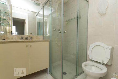 Banheiro de apartamento à venda com 3 quartos, 74m² em Vila Guarani , São Paulo