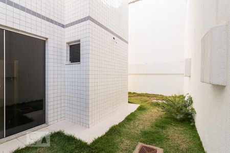 Varanda (Área Privativa) de casa para alugar com 2 quartos, 115m² em Castelo, Belo Horizonte