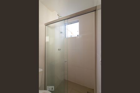 Banheiro Suíte de casa para alugar com 2 quartos, 115m² em Castelo, Belo Horizonte