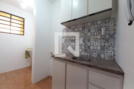 Cozinha  de apartamento à venda com 1 quarto, 40m² em Vila Itapura, Campinas