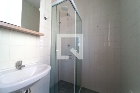 Banheiro de apartamento à venda com 1 quarto, 40m² em Vila Itapura, Campinas