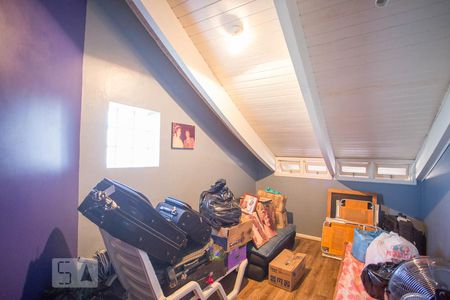 Casa de condomínio à venda com 450m², 5 quartos e 2 vagas Casa de condomínio à venda com 450m², 5 quartos e 2 vagasSótão