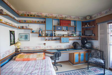 Casa de condomínio à venda com 450m², 5 quartos e 2 vagas Casa de condomínio à venda com 450m², 5 quartos e 2 vagasQuarto 1