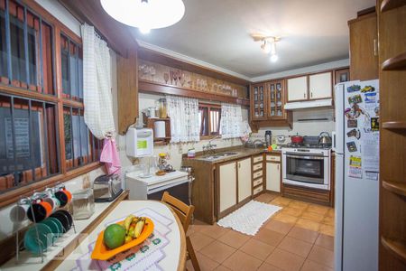 Casa de condomínio à venda com 450m², 5 quartos e 2 vagas Casa de condomínio à venda com 450m², 5 quartos e 2 vagasCozinha