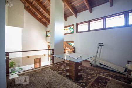 Casa de condomínio à venda com 450m², 5 quartos e 2 vagas Casa de condomínio à venda com 450m², 5 quartos e 2 vagasSala 3