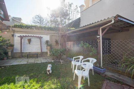 Casa de condomínio à venda com 450m², 5 quartos e 2 vagas Casa de condomínio à venda com 450m², 5 quartos e 2 vagasJardim