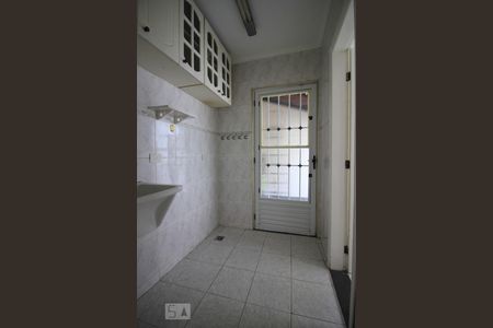 Área de serviço de casa para alugar com 3 quartos, 140m² em Paraíso do Morumbi, São Paulo