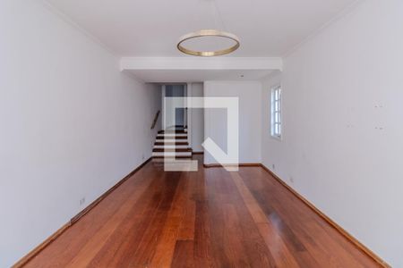 Sala  de casa para alugar com 3 quartos, 140m² em Paraíso do Morumbi, São Paulo