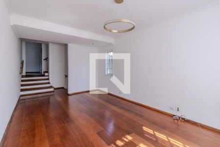 Sala  de casa para alugar com 3 quartos, 140m² em Paraíso do Morumbi, São Paulo