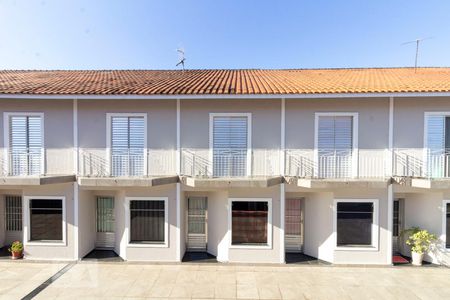 Vista de casa de condomínio para alugar com 2 quartos, 120m² em Vila Domitila, São Paulo