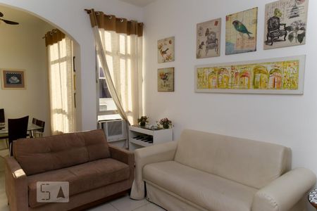 Sala de apartamento para alugar com 3 quartos, 80m² em Leblon, Rio de Janeiro