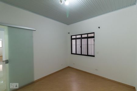 Quarto de casa para alugar com 3 quartos, 110m² em Jardim Oriental, São Paulo