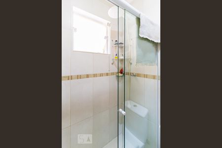 Casa para alugar com 340m², 5 quartos e 4 vagas Casa para alugar com 340m², 5 quartos e 4 vagasBanheiro de Serviço 1