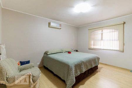 Casa para alugar com 340m², 5 quartos e 4 vagas Casa para alugar com 340m², 5 quartos e 4 vagasSuíte