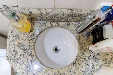 Casa para alugar com 340m², 5 quartos e 4 vagas Casa para alugar com 340m², 5 quartos e 4 vagasDetalhe banheiro de serviço 1