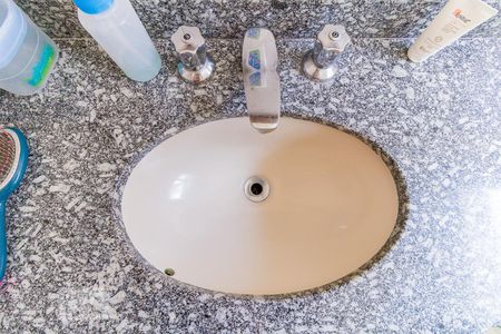 Casa para alugar com 340m², 5 quartos e 4 vagas Casa para alugar com 340m², 5 quartos e 4 vagasDetalhe banheiro da suíte