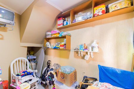 Casa para alugar com 340m², 5 quartos e 4 vagas Casa para alugar com 340m², 5 quartos e 4 vagasQuarto de Serviço 2