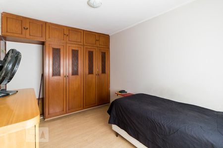 Casa para alugar com 340m², 5 quartos e 4 vagas Casa para alugar com 340m², 5 quartos e 4 vagasQuarto 2