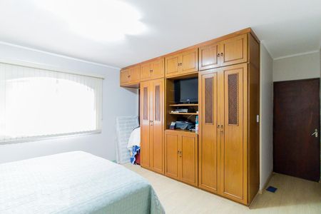 Casa para alugar com 340m², 5 quartos e 4 vagas Casa para alugar com 340m², 5 quartos e 4 vagasSuíte