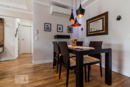 Sala de apartamento à venda com 2 quartos, 81m² em Alphaville, Barueri