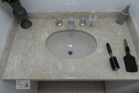 Detalhe do lavabo de apartamento para alugar com 4 quartos, 141m² em Vila Mariana, São Paulo