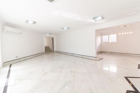 Sala de casa de condomínio para alugar com 4 quartos, 469m² em Alphaville, Santana de Parnaíba